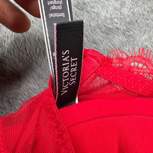 Victoria’s Secret Bombshell Plunge Push Up Bra Red Lace 34C - Picture 7 of 10